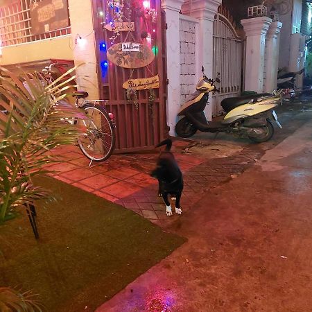 Peri Evi Hostel Phnom Penh Bassac Lane Zewnętrze zdjęcie